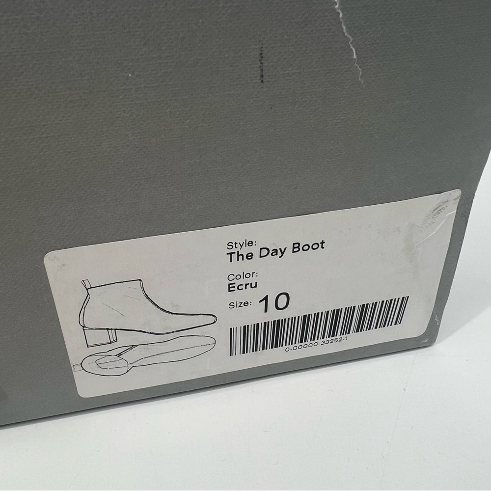 NWT Everlane Ecru‎ The Day Boot 10 Light Tan Heeled Bootie Size 10 - Picture 6 of 14